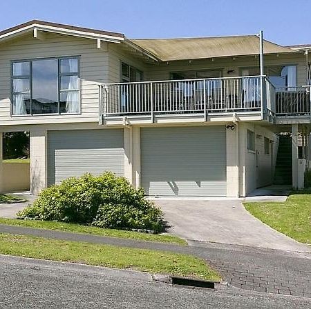Golders Heights - Taupo Holiday Home المظهر الخارجي الصورة